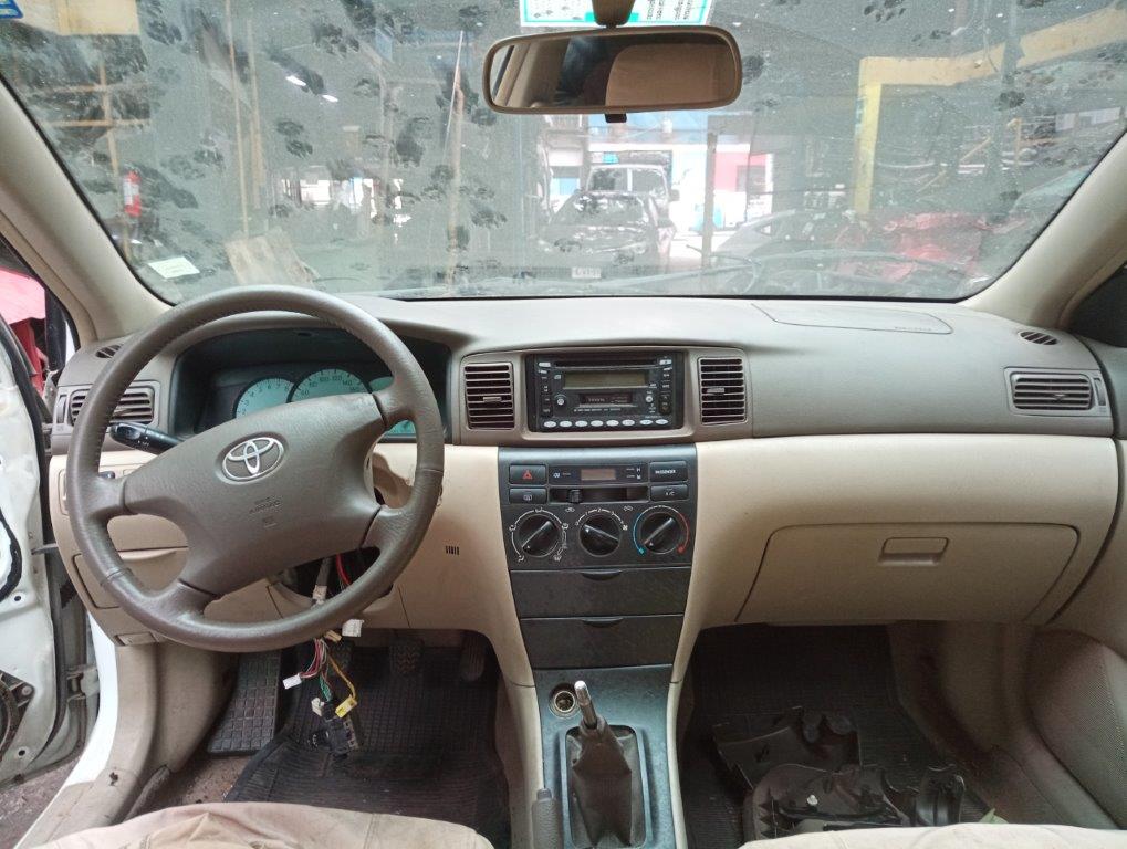  Toyota COROLLA 2002    EN DESARME